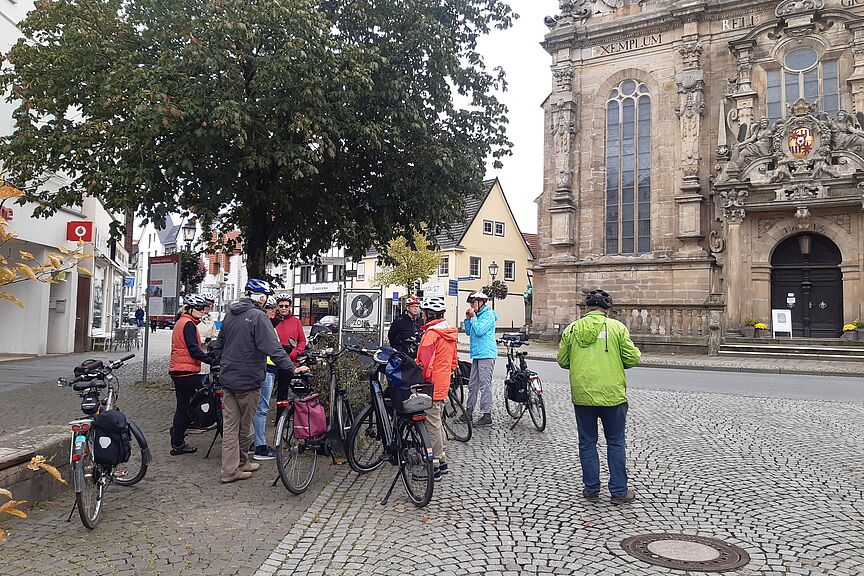 20200927_124100.jpg Gruppe vor Stadtkirche